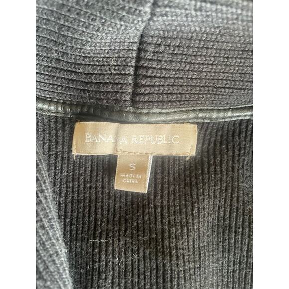Banana Republic Size Small Open Front Black Cardigan with Faux Leather Accents - Picture 5 of 6